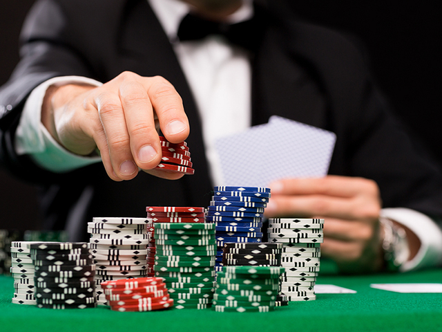 Покерных турниров стало больше в России и за ее пределами (1)